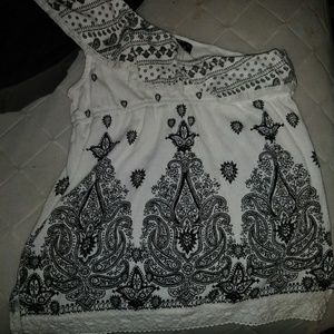 Almost Famous 1 shoulder shirt